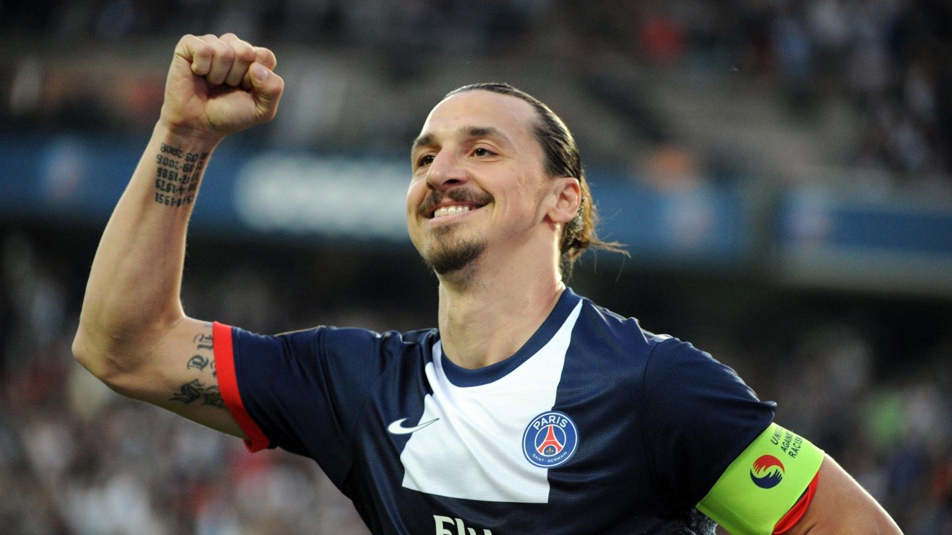 赛场激烈冲刺，车手如何抓住最后一刻，赛场激烈冲刺,车手如何抓住最后一刻的机会